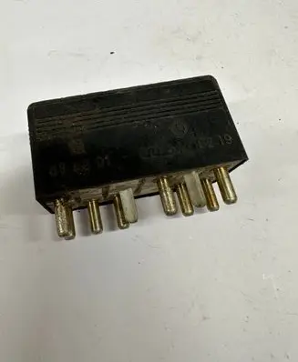 Mercedes-Benz E W124 Other relay 0015428219