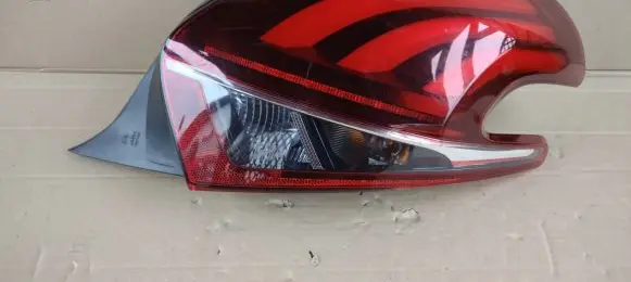 Peugeot 208 Rear/tail lights