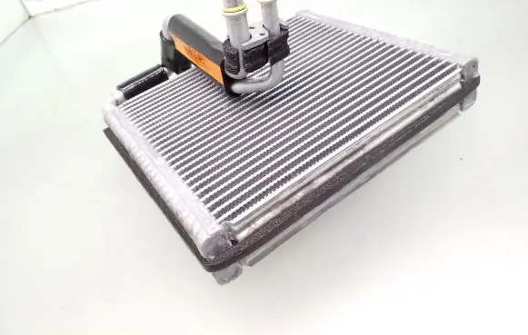 Polestar 2 Air conditioning (A/C) radiator (interior) HE190G1P1D A2421811