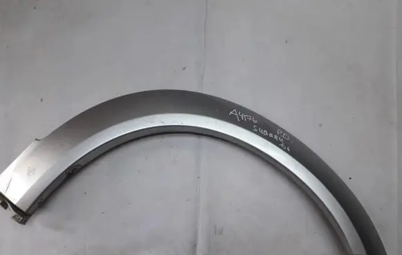 Front arch trim