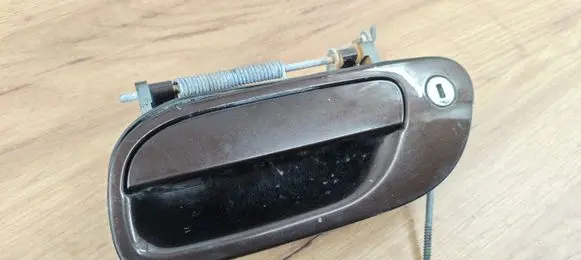 Volvo XC70 Front door exterior handle 