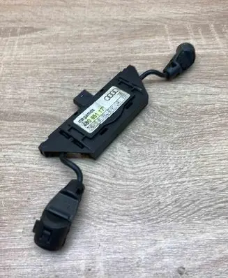 Audi A6 S6 C5 4B Alarm control unit/module 4B0951177