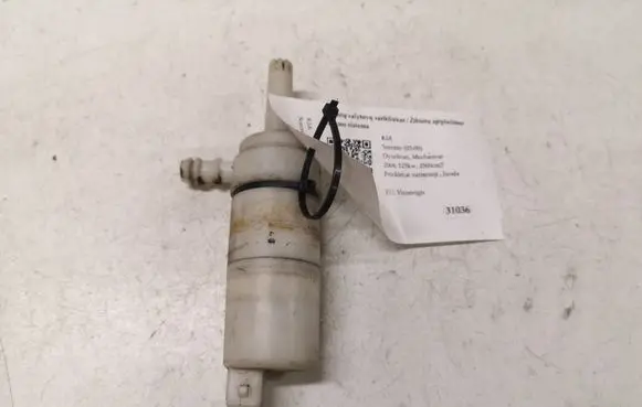 KIA Sorento Headlight washer pump 