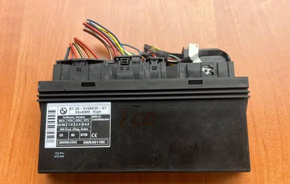 BMW 5 E60 E61 Comfort/convenience module 61359168835 9168835 5WK49110C