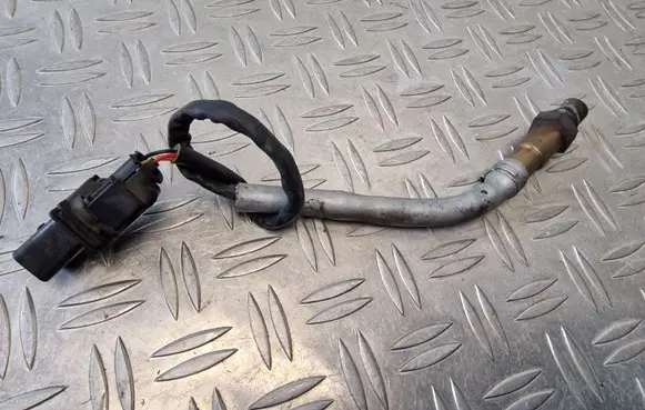 Volkswagen PASSAT CC Lambda probe sensor 03L906262
