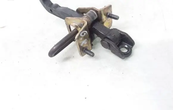 Volvo V50 Rear door check strap stopper