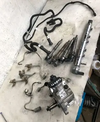 BMW 1 F20 F21 Fuel injection system set 7810696 780060103 7810702