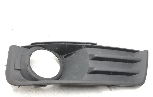 Front fog light trim/grill