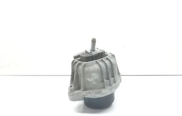 BMW 3 E92 E93 Engine mount bracket 139811