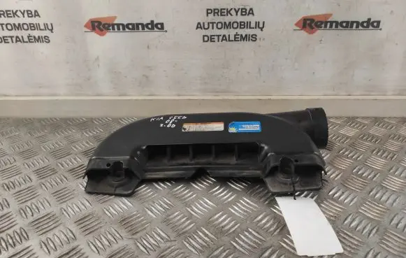 KIA Ceed Air intake duct part 282121H000