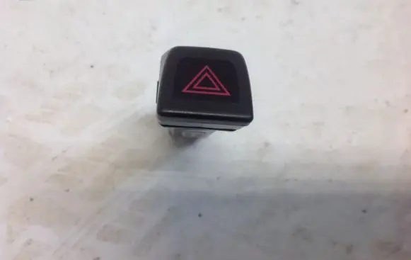 Volvo V50 Hazard light switch 30739296