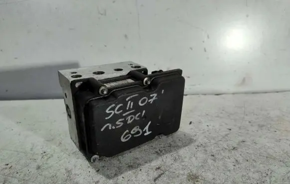 Renault Scenic II - Grand scenic II ABS Pump 820737985