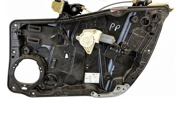 Mercedes-Benz CLA C117 X117 W117 Front door window regulator with motor