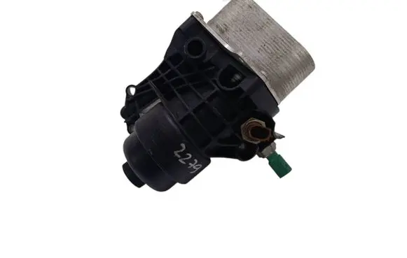 Skoda Octavia Mk3 (5E) Oil filter mounting bracket 
