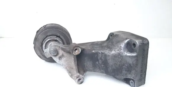 Mercedes-Benz C W203 Engine mount bracket A6112230704