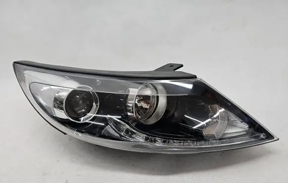 KIA Sportage Headlight/headlamp 92102-3