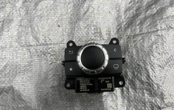 Mercedes-Benz E W212 Head unit multimedia control A2129009828 A2129018908 A2189022502