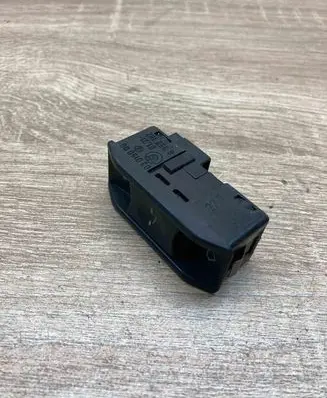 BMW 5 E39 Sunroof switch 8352182 03015000