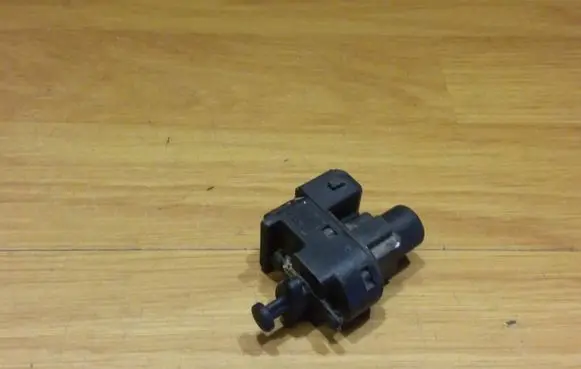 Ford Focus Brake pedal sensor switch 93BB13480BC