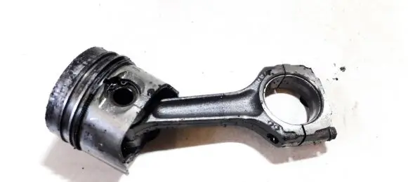 Renault Express Piston with connecting rod