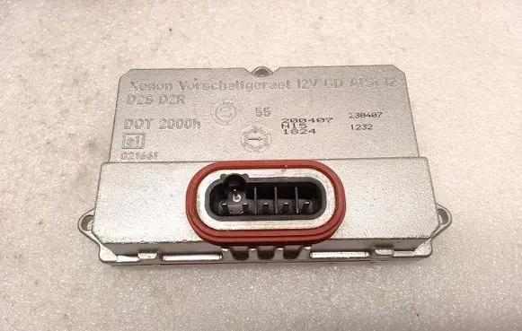 Mercedes-Benz E W211 Headlight ballast module Xenon 5DV00829000