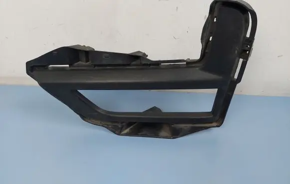 Nissan Rogue Front bumper corner part panel trim 622576FL0A