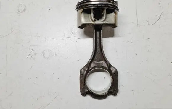 BMW 6 F06 Gran coupe Piston with connecting rod 89L106 7646892 11247646892