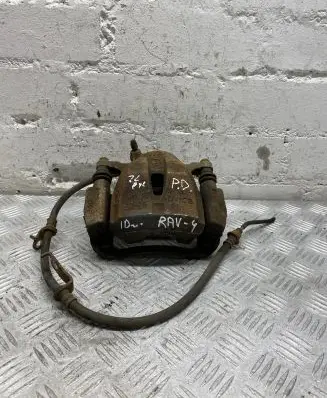 Toyota RAV 4 (XA30) Front brake caliper