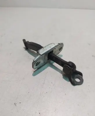 KIA Ceed Rear door check strap stopper