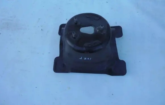 Honda CR-V Spare wheel mounting bracket 