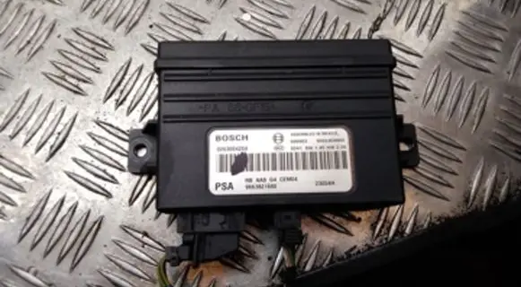 Citroen C4 I Picasso Parking PDC control unit/module 0263004204 9663821680