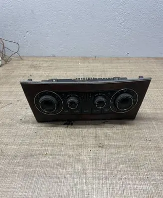 Mercedes-Benz C W203 Climate control unit A2038301785 9140010525