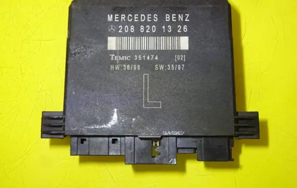 Mercedes-Benz CLK A208 C208 Door control unit/module 2088201326