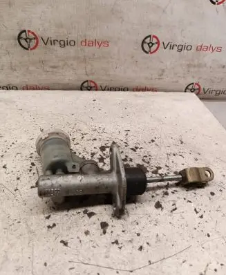 Mitsubishi Colt Master brake cylinder
