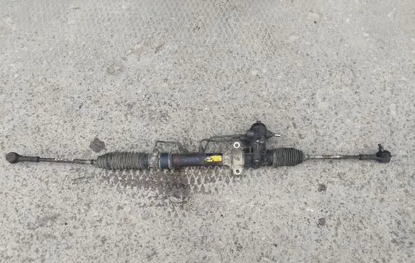 Mitsubishi Carisma Steering rack MB682048