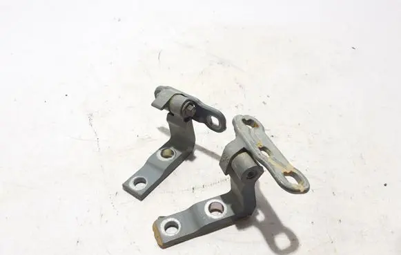 Volvo XC90 Front door upper hinge 31424591