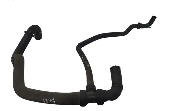 Renault Megane III Engine coolant pipe/hose