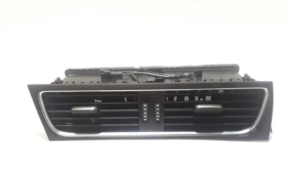 Audi A5 8T 8F Dash center air vent grill 8T1820951C