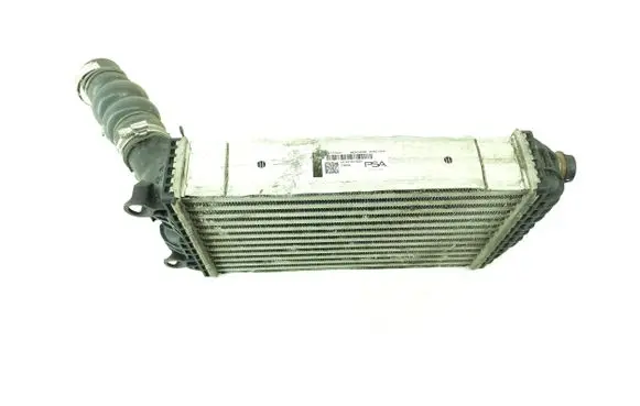 Peugeot 208 Intercooler radiator 9824742280 9835737580 9835727780