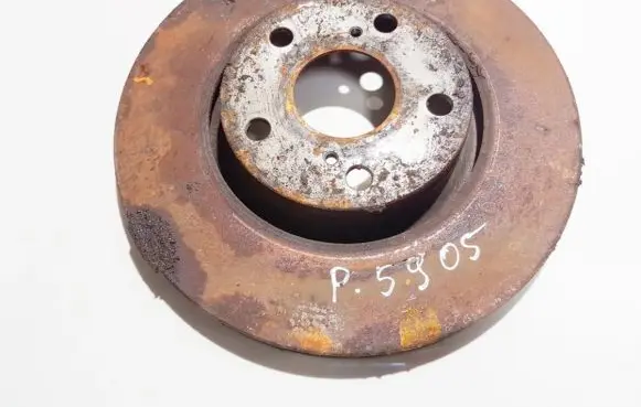 Toyota Avensis T270 Front brake disc ventiliuojamas