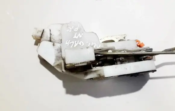 Mitsubishi Galant Front door lock