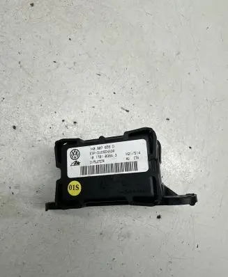 Skoda Octavia Mk2 (1Z) ESP acceleration yaw rate sensor 1K0907655D