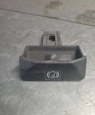 Mercedes-Benz Vito Viano W638 Hand brake release handle A6384270120