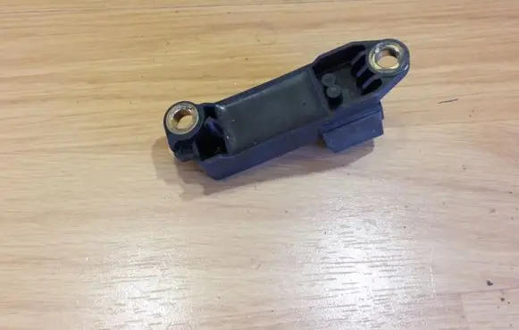 Audi A6 S6 C5 4B Airbag deployment crash/impact sensor 4B0959643B