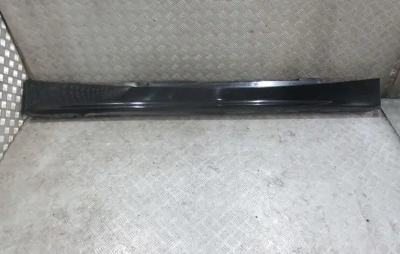 BMW 1 E81 E87 Foot area side trim 