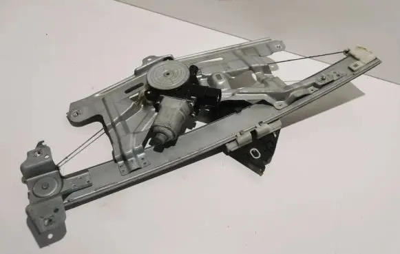 Honda Civic Front door manual window regulator LZL609