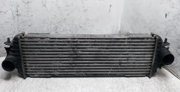 Opel Vivaro Intercooler radiator 7700312903 7700312903G 91166035