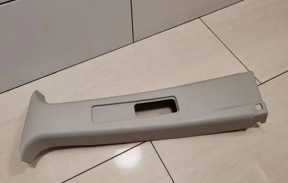 Nissan Note (E11) (B) pillar trim (top) 769149U000