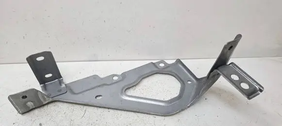 Mazda 6e Headlight/headlamp mounting bracket GHWL52140