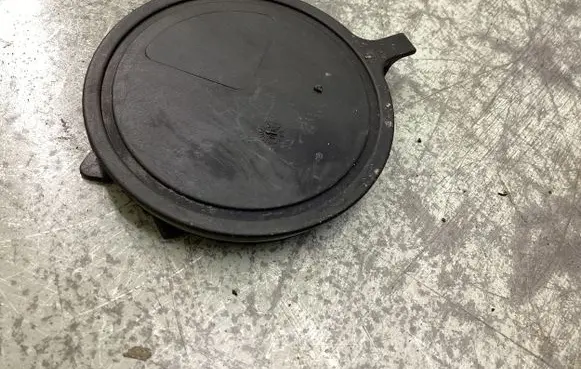 Volvo V70 Fuse box cover PA6GF10GB20
